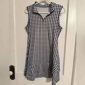 Houndstooth athletic dress with shorts underneath! Size medium. Worn twice.